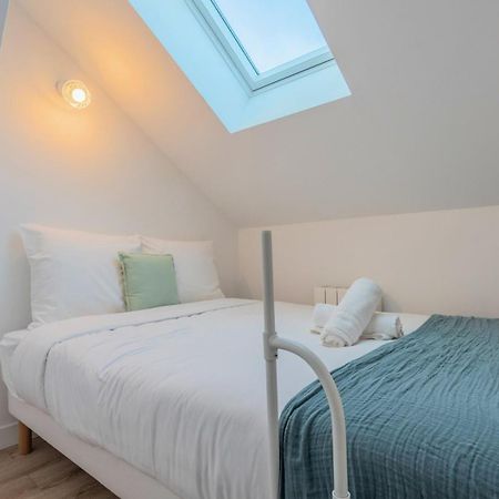 1 Bedroom Duplex Apartment, With Parking Tourcoing Luaran gambar