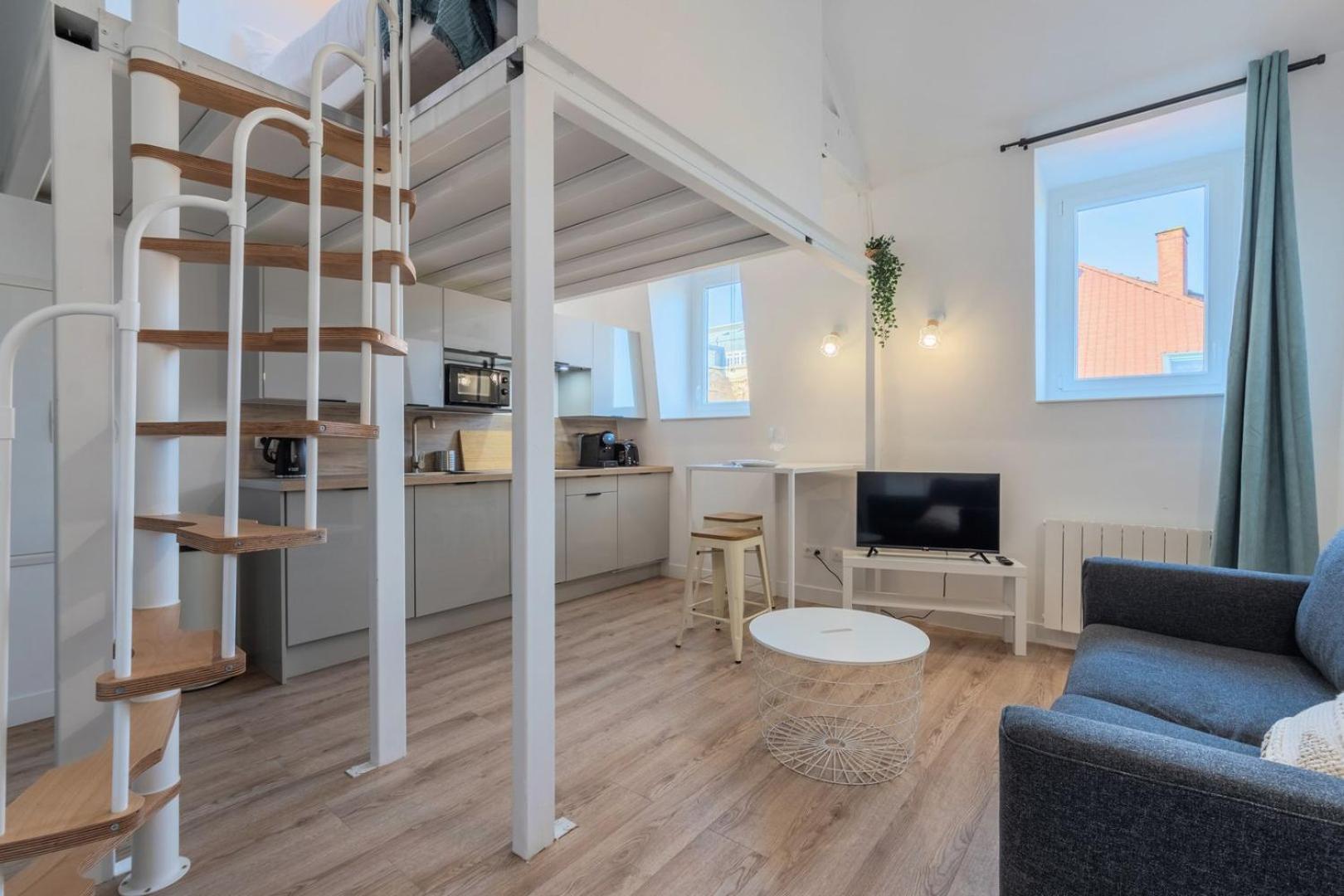 1 Bedroom Duplex Apartment, With Parking Tourcoing Luaran gambar